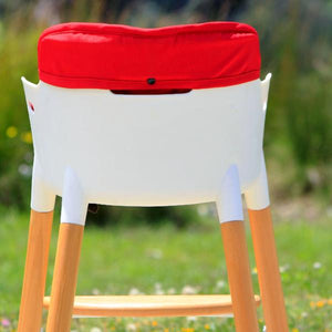 Evo highchair, adjustable wooden high chair, highchair 5 point harness, Evo cushion, height adjustable chair, toddler chair, highchair bar height, wood legs kids chair, Mocka, nordic style chair, scandi highchair safety standards highchair, wooden highchair new zealand.